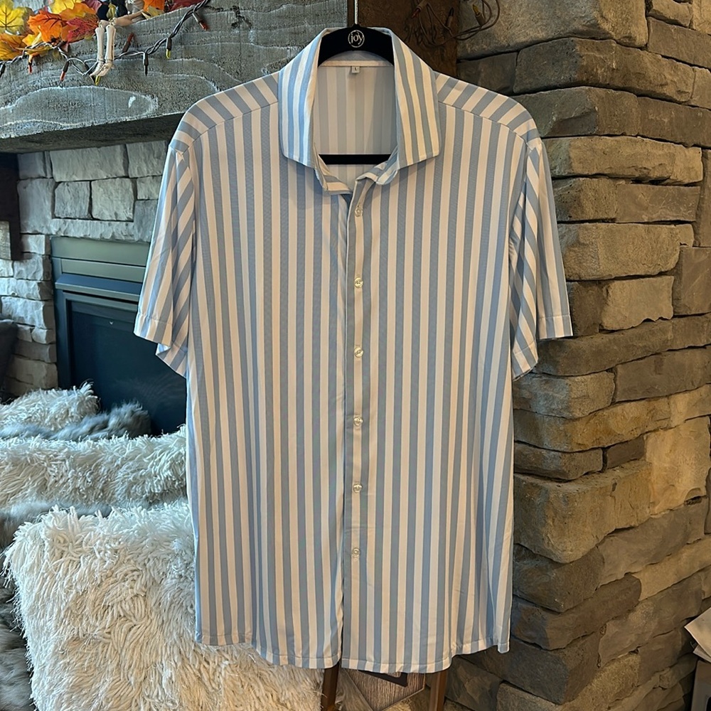 Blue and White Striped stretch collared short sleeve shirt.